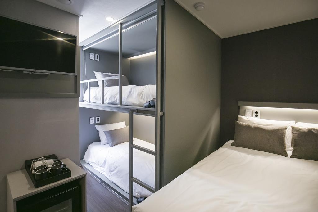 Philstay Myeongdong Station Seul Esterno foto